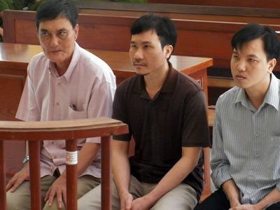Công an dùng nhục hình 7 người bị oan: Cao nhất 2 năm tù
