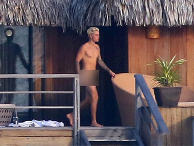 Rò rỉ ảnh nude của Justin Bieber khi đi nghỉ mát với "bạn gái tin đồn"