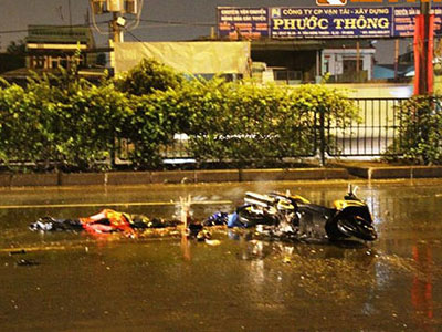 Hiện trường thương tâm 2 thi thể không nguyên vẹn bị bỏ mặc trong mưa