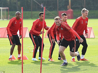 Sợ lộ chiến thuật, Man Utd dựng hàng rào an ninh tại sân tập