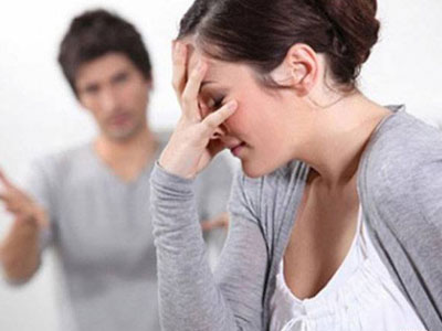 Chết khiếp vì đòn ghen của chồng sau tuần trăng mật