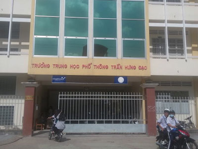 Nam sinh lớp 11 tử vong vì bị bạn đánh ngay tại lớp học