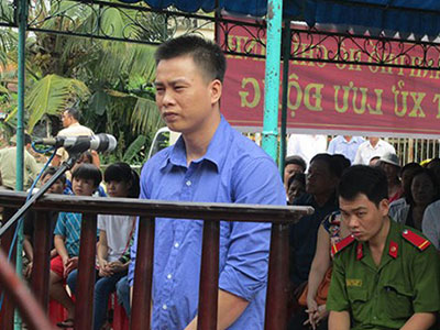 Gia đình nạn nhân gào khóc nhất quyết xin giảm án cho hung thủ