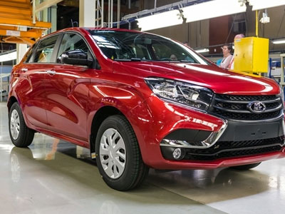 Ôtô Lada Nga đẹp như Mazda giá 200 triệu