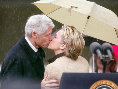 Chùm ảnh: Chuyện tình 40 năm thăng trầm của vợ chồng Bill Clinton