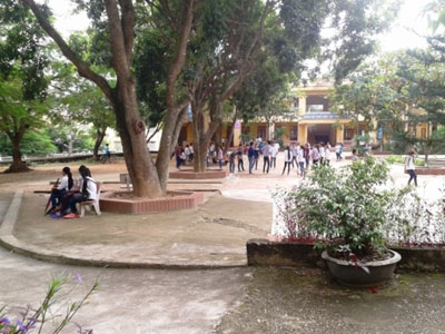 Giáo viên bắt học sinh xúc miệng bằng xà phòng vì nói tục
