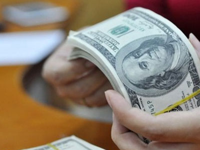 USD biến động khó lường, có nợ lo trả trước hạn