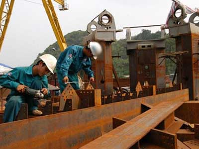 Doanh nghiệp Nhà nước bị cấm đầu tư địa ốc, ngân hàng, chứng khoán