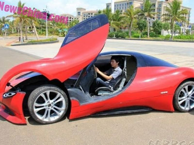 Ôtô điện tự chế kiểu dáng độc ở Trung Quốc