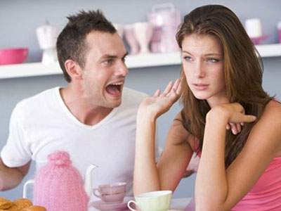 Khủng hoảng tinh thần vì bị chồng cũ quấy rối