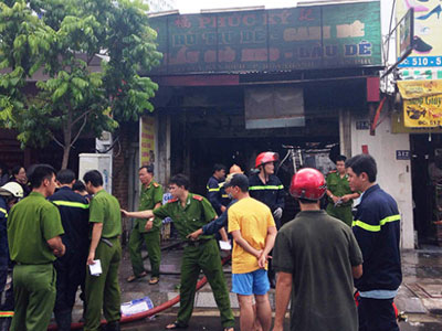 Nổ bình ga gây sập nhà, 2 mẹ con tử vong trong tư thế ôm nhau