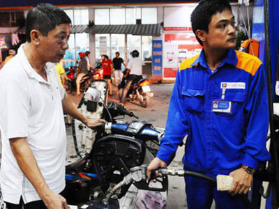 Xăng dầu đứng trước cơ hội giảm giá