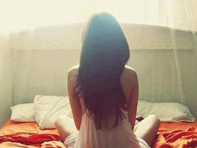 Chuyên gia “bắt bài” màng trinh giả mùa cưới: Đừng lấy máu đỏ lừa chồng!