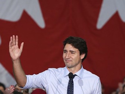 Tân Thủ tướng Canada 43 tuổi đẹp trai như tài tử điện ảnh