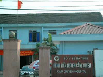 Hà Tĩnh: Trừ lương, phê bình 4 cán bộ y tế hách dịch với bệnh nhân
