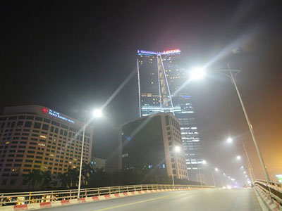 Khói mù bao trùm đêm Hà Nội