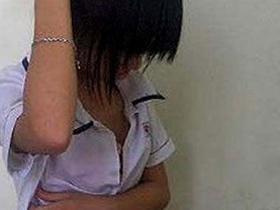 Đăng hình khỏa thân, ép thủ dâm qua webcam, tống tiền thiếu nữ