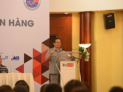 "Ngân hàng Nhà nước điều hành theo kiểu đánh du kích"