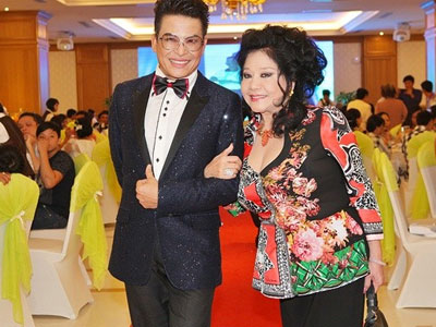 Thanh Bạch lên tiếng về thông tin cưới bà chủ Thúy Nga