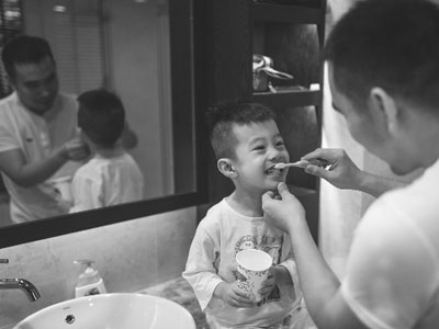 Bố đơn thân chia sẻ cách rèn con trai bướng bỉnh