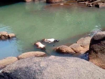 Nghi án hai nữ sinh bị xâm hại, giết chết dưới Suối Đá