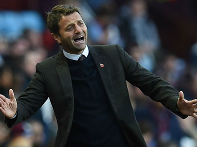 Aston Villa sa thải HLV Tim Sherwood