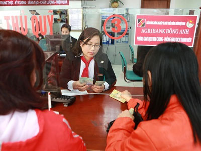 Agribank dừng cộng điểm cho con cán bộ, thêm ngày tuyển dụng