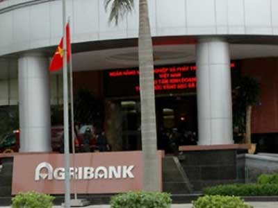 Vì sao Agribank dừng ưu tiên tuyển dụng người nhà?