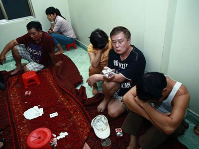 Đột nhập sới bạc có 5 lớp cửa khóa