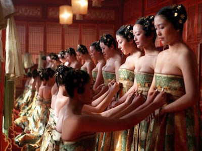 Vén màn tuyển phi tần cầu kỳ chi tiết của các Hoàng đế Trung Hoa
