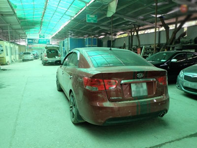 Vụ "đổ 56L xăng vào bình 50L": Kia Trường Hải xác nhận Kia Cerato chỉ đổ được tối đa 53L