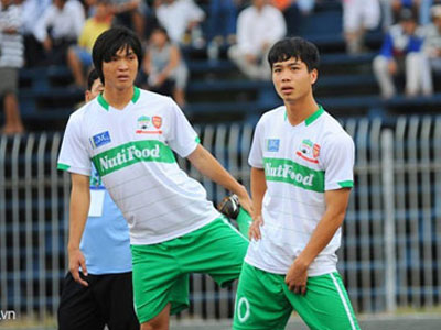 Bầu Đức đạt thỏa thuận đưa Tuấn Anh sang Nhật Bản