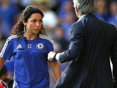 Tai ương liên tục ập xuống đầu Mourinho