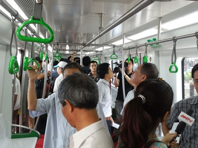 Tàu mẫu đường sắt đô thị Cát Linh – Hà Đông: Quá đơn điệu và dễ thiếu… tế nhị!
