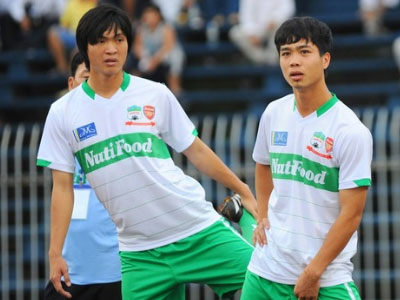 Báo nước ngoài xôn xao vụ Tuấn Anh, Công Phượng sang Nhật