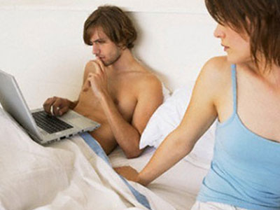 Cách đối phó khi chồng nghiện phim “đen”