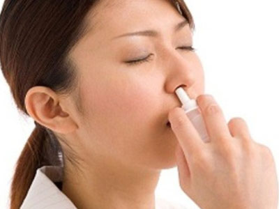 Thuốc xịt mũi có gây teo niêm mạc?