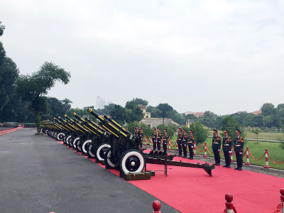 21 phát đại bác chào mừng Chủ tịch Trung Quốc