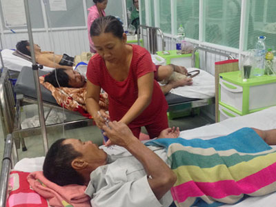 Bàng hoàng giây phút căn nhà đổ sập bất ngờ