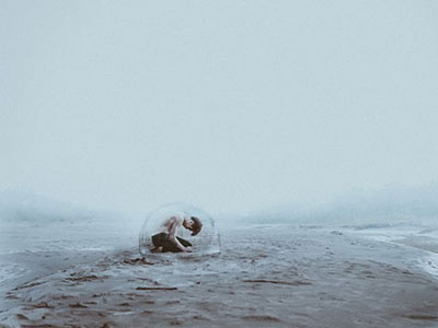 Bộ ảnh siêu thực "Đàn ông phải luôn vận động và phát triển"