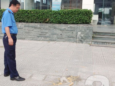 Sống ở chung cư: "Buôn" chuyện hành lang, băng vệ sinh vứt sảnh