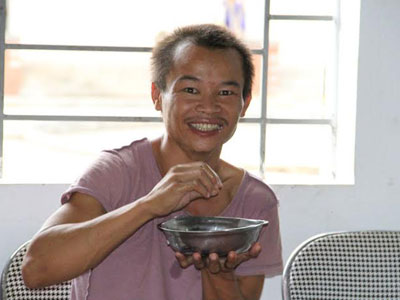 3.000 đồng một bữa ăn, tiền đâu mà ăn chặn?