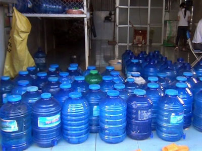 Kinh hoàng nước tinh khiết sản xuất bằng nguồn nước sát nghĩa địa