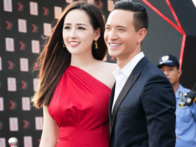 Mai Phương Thúy ăn tối cùng Kim Lý trên độ cao 50 m