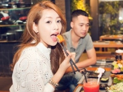 "Bóc" những bí mật ít người biết về Chi Pu