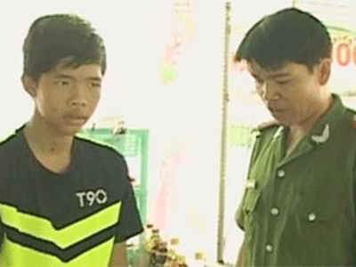 Nam sinh lớp 9 dí dao, cướp dây chuyền nữ hàng xóm