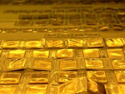 Giá vàng thấp nhất trong gần 3 tháng qua