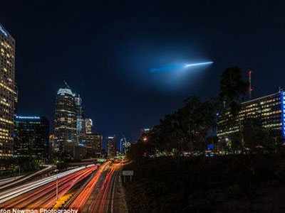 Hải quân Mỹ thử tên lửa, dân ngỡ UFO xuất hiện