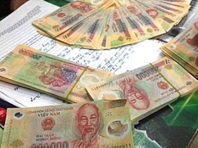 Chưa kịp tiêu thụ tiền giả đã bị bắt