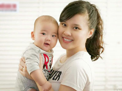 "Ngán" chờ vắcxin, mẹ "bạo tay" chi chục triệu cho con "xuất ngoại"